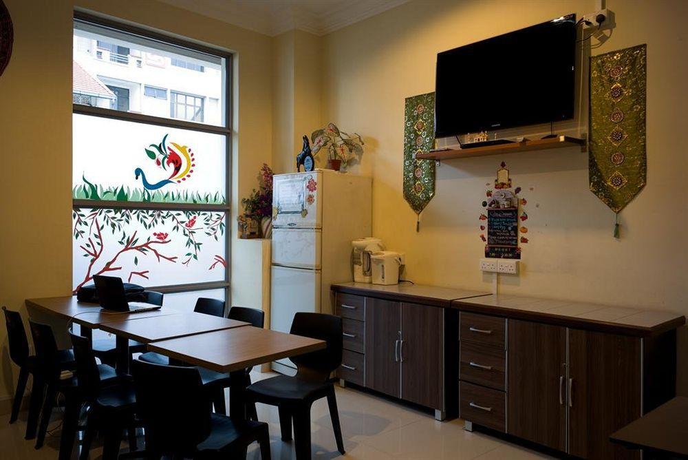 Mitraa Inn Сингапур Екстериор снимка