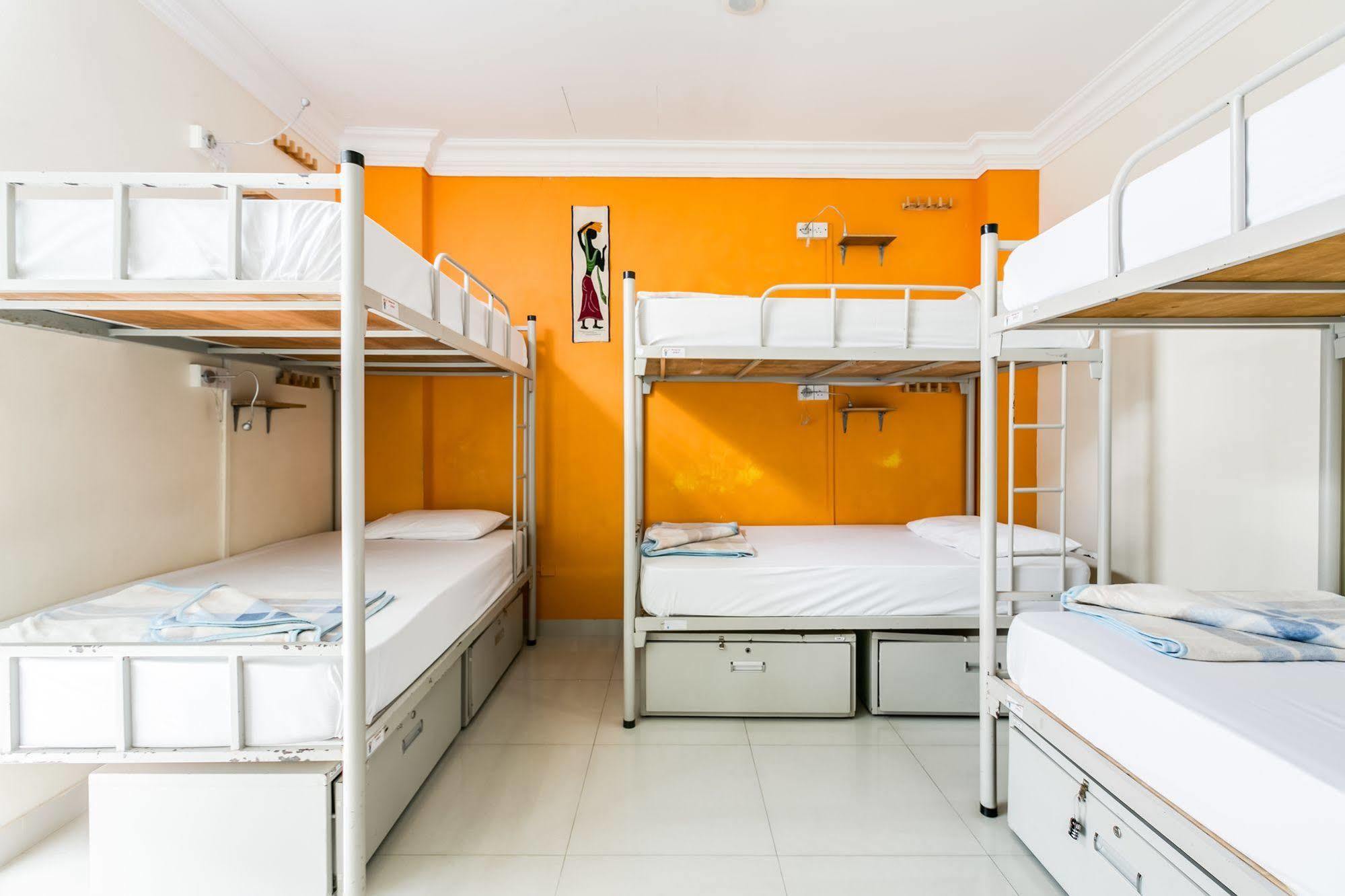 Mitraa Inn Сингапур Екстериор снимка